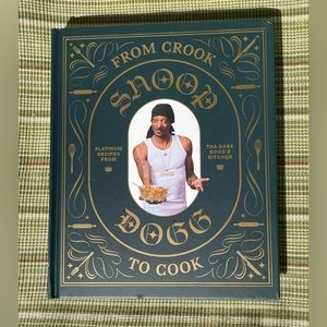SNOOP DOGS COOKBOOK HARDCOVER NEW From Crook to Cook